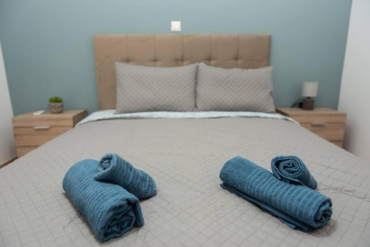 Renovated Spacious Flat 7Min To Subway Station- Athens Exterior photo
